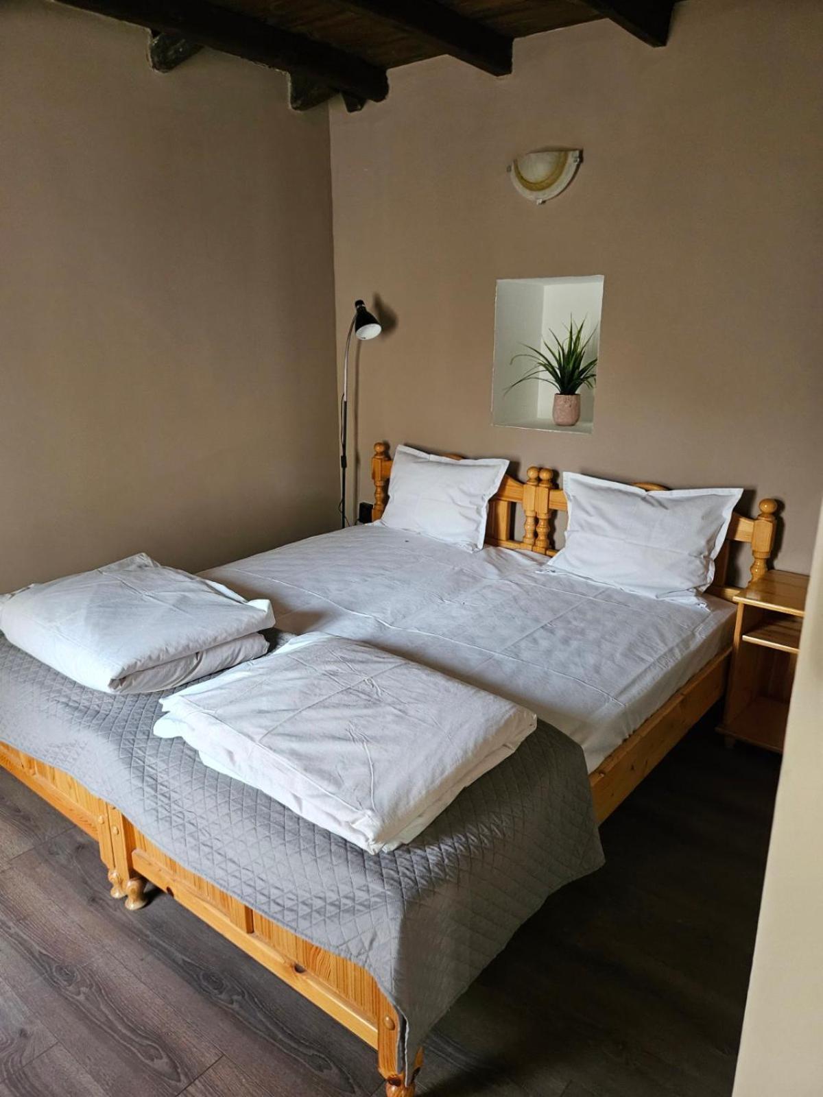 Orehite-Family Hotel ,Food & Pool Bozhichen Eksteriør bilde